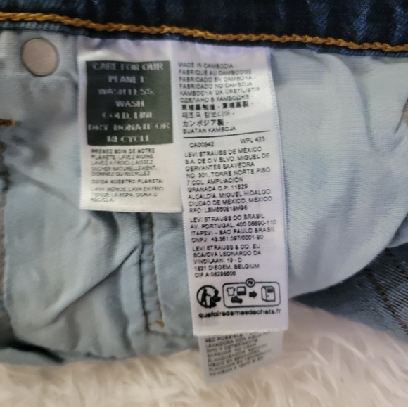 Levi's High Rise Distressed Women's Blue Denim Shorts Size 31 - Picture 12 of 13